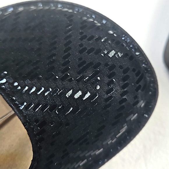 Alegria Mary Janes - Picture 4 of 8